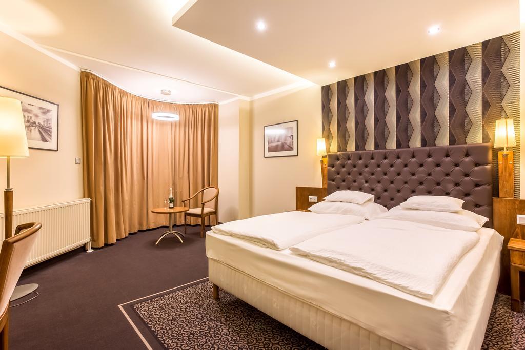 Szonyi Garden Hotel Pest بودابست المظهر الخارجي الصورة