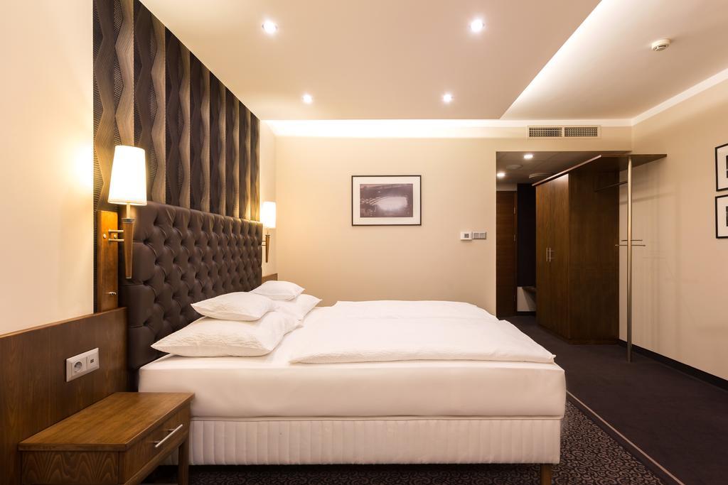 Szonyi Garden Hotel Pest بودابست المظهر الخارجي الصورة